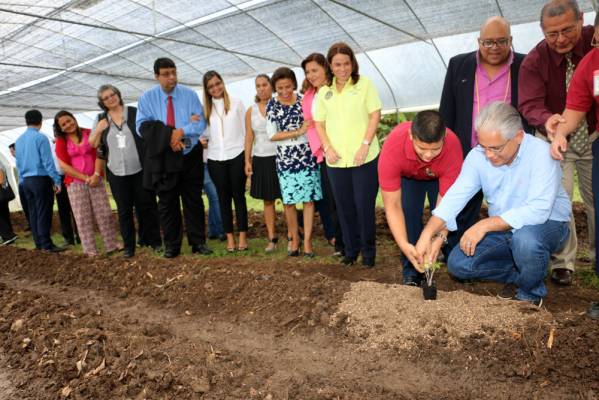 Alcaldía firma acuerdo para el desarrollo de Proyecto orgánico