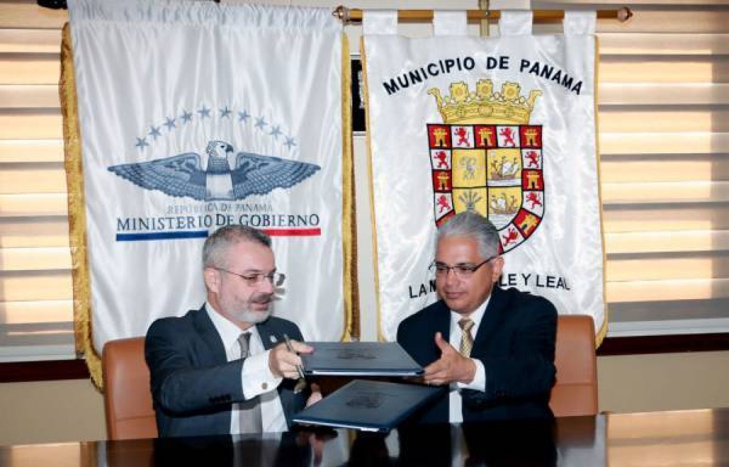 Se Firman Acuerdo Con El Mingob En Tema Ambiental, Capacitaciones Y Resocialización